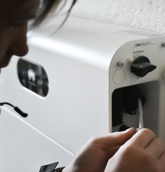 Batteri och laddbox för solpaneler